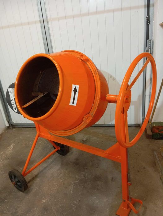 Sprzedam betoniarka 230 v