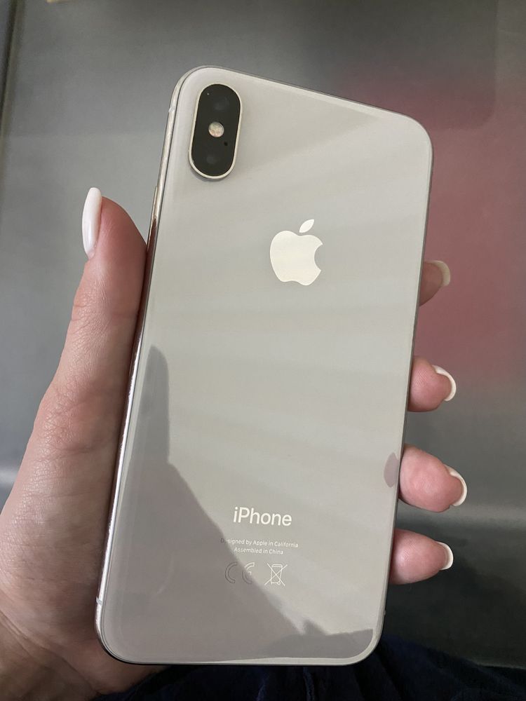 iPhone 10 64 GB Silver. ТОРГ