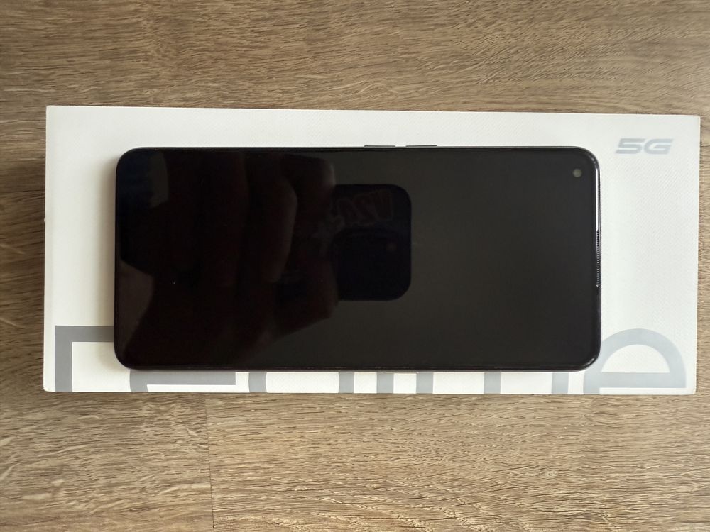 Realme GT 2 8/128GB – bardzo dobry stan, pudełko, minimalne ślady