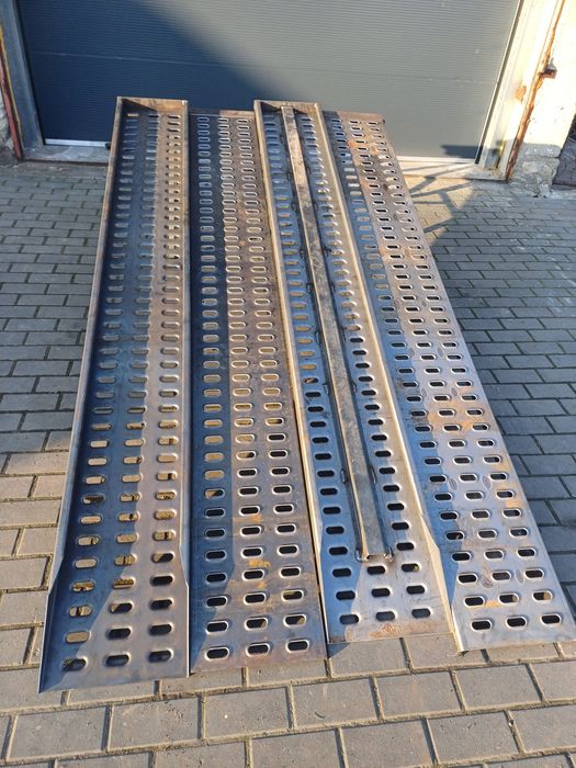 Njazdy podjazdy stalowe loch 2mb Producent