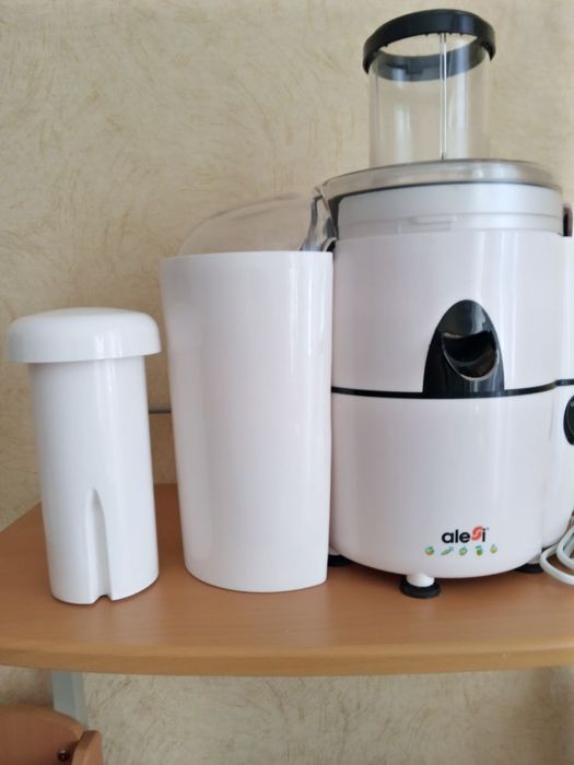 Соковижималка в гарному стані