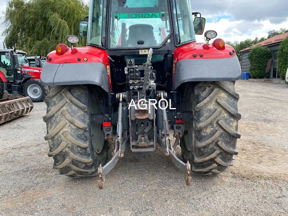 Massey Ferguson 5613 Dyna4, 2015r z ładowaczem MF956