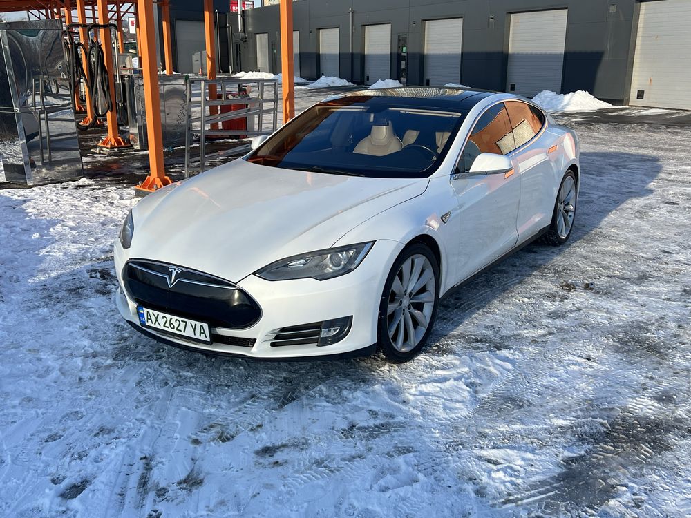 Telsa model s P85