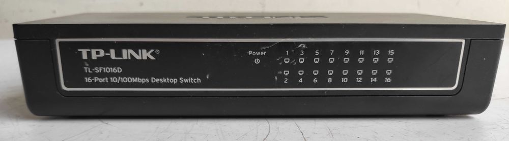 Switch 16 port TP-Link TL-SF1016D (16x10/100Mbit) [TPLINKV5]