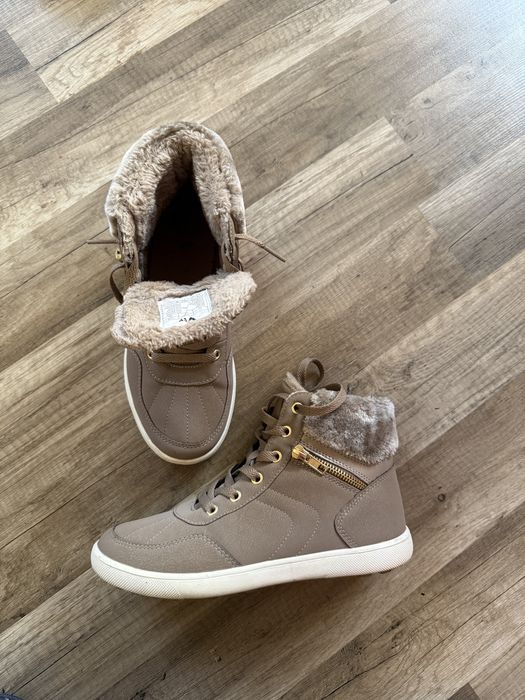 Жіноче взуття розмір 38