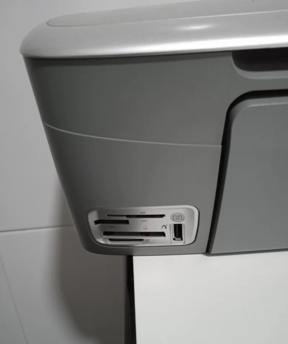 Impressora HP 1610 PSC all-in-one

.

.
.