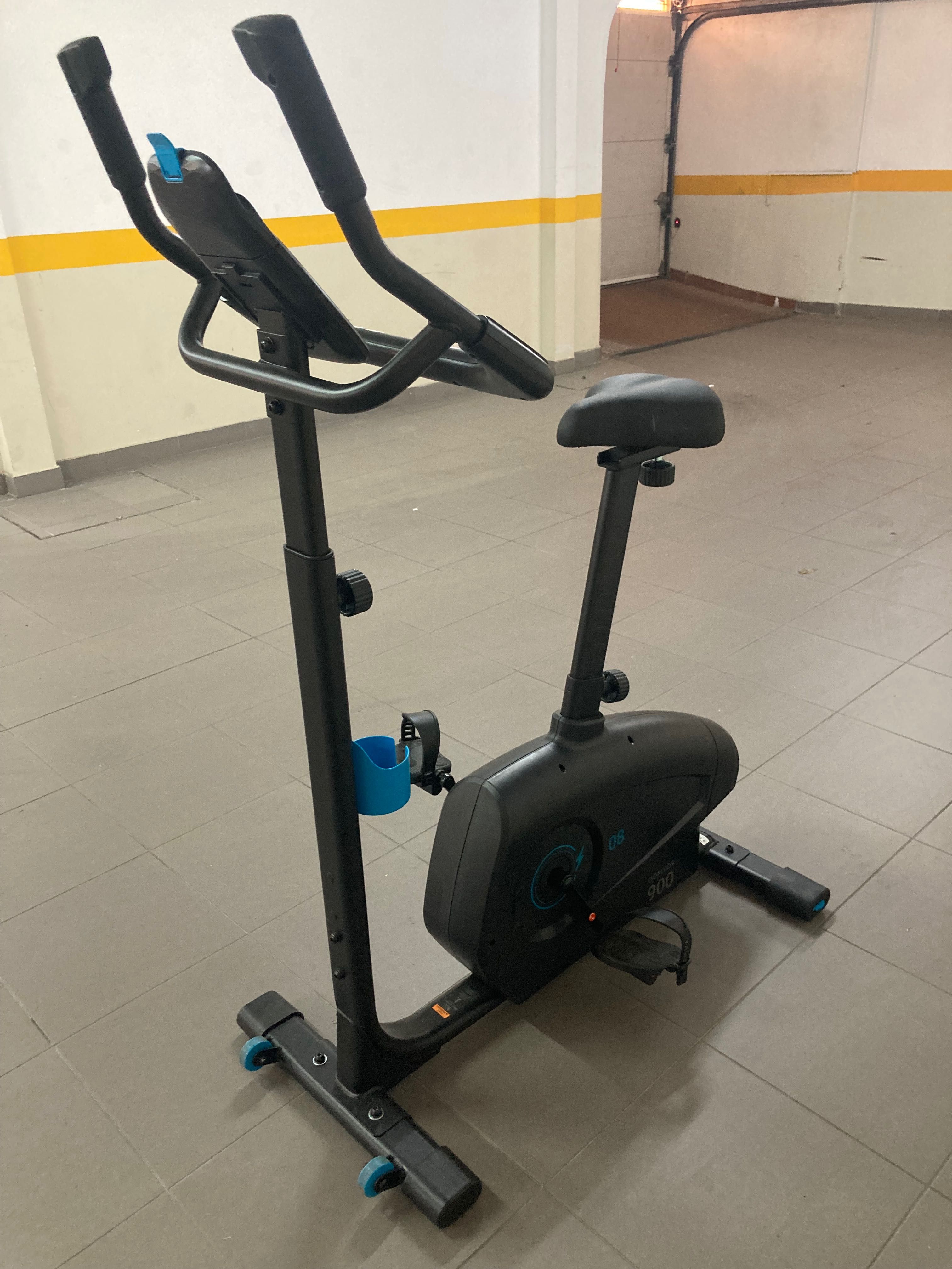 Bicicleta estática Domyo 900