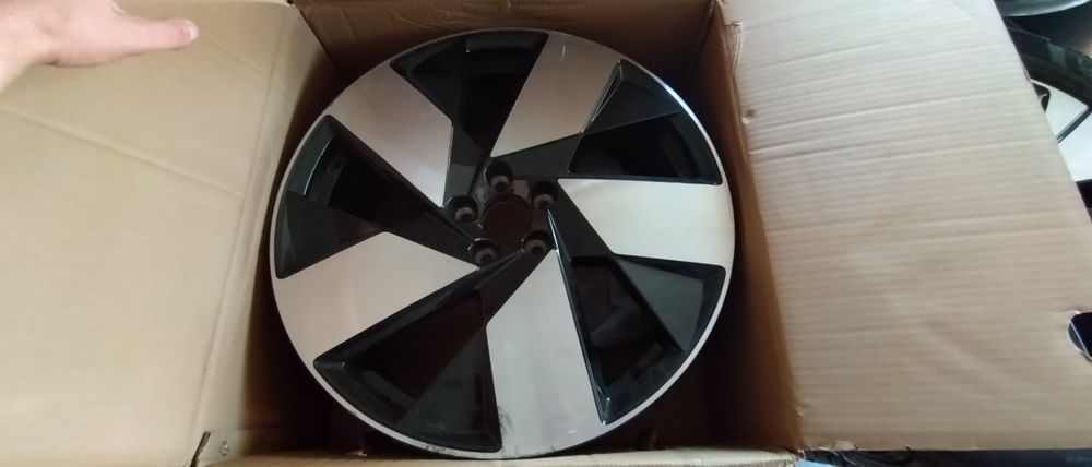 Felgi volvo C40 XC60 18"