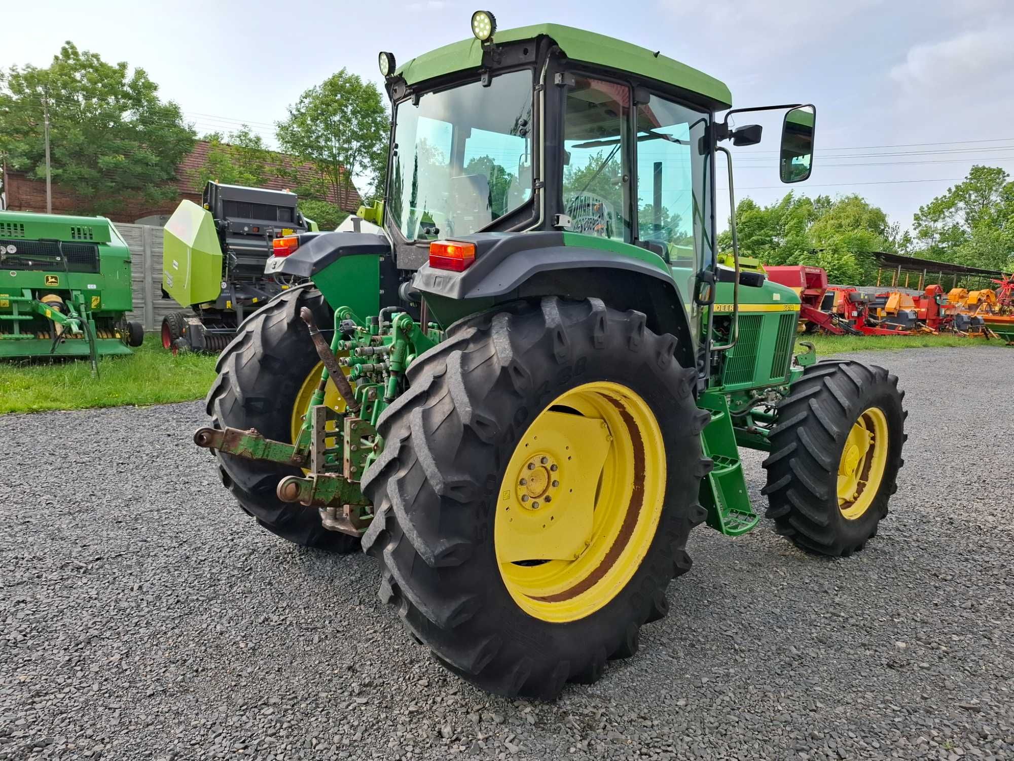 JOHN DEERE 6610, 2002 r, czysty i zadbany, przedni TUZ