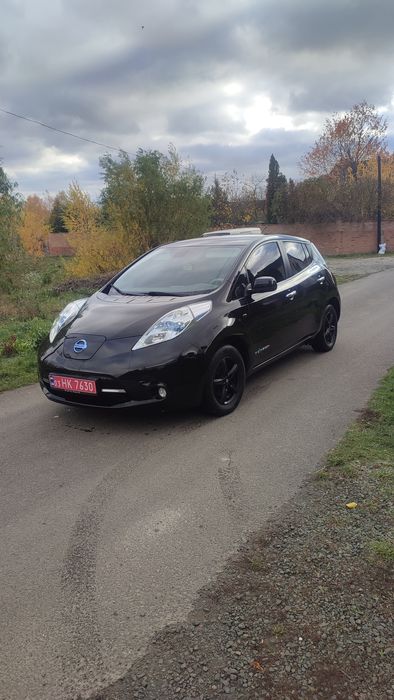 Продам Ніссан ліф