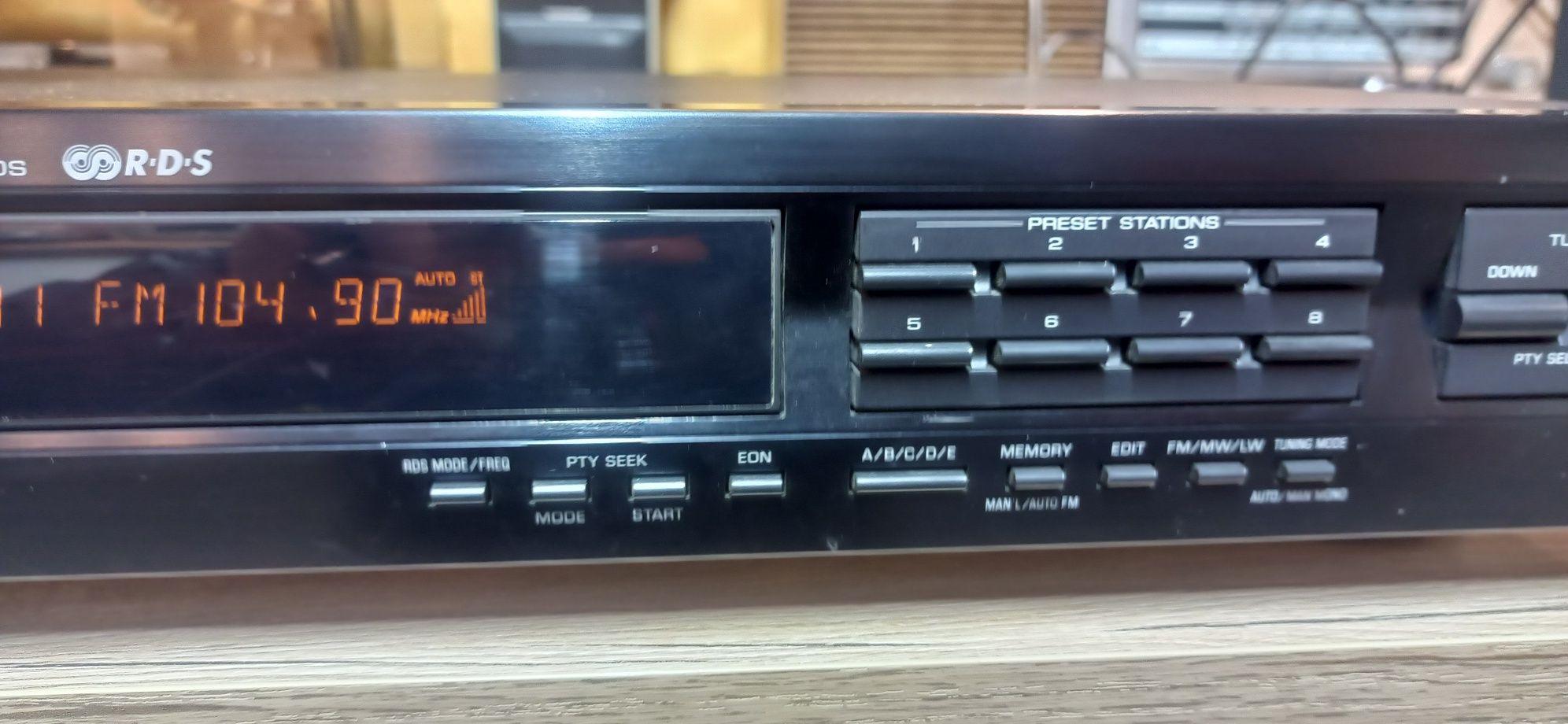 Tuner Yamaha TX-492RDS