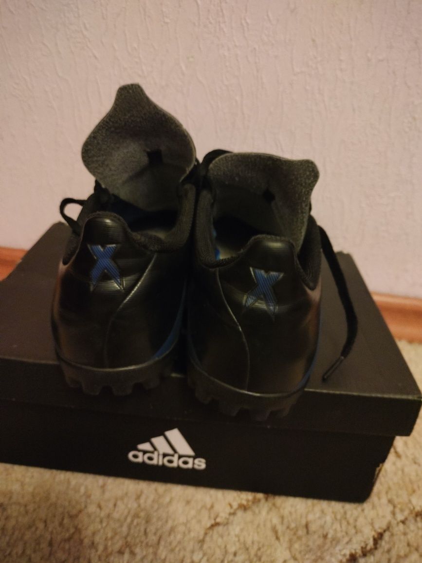 Сороконожки adidas 39р