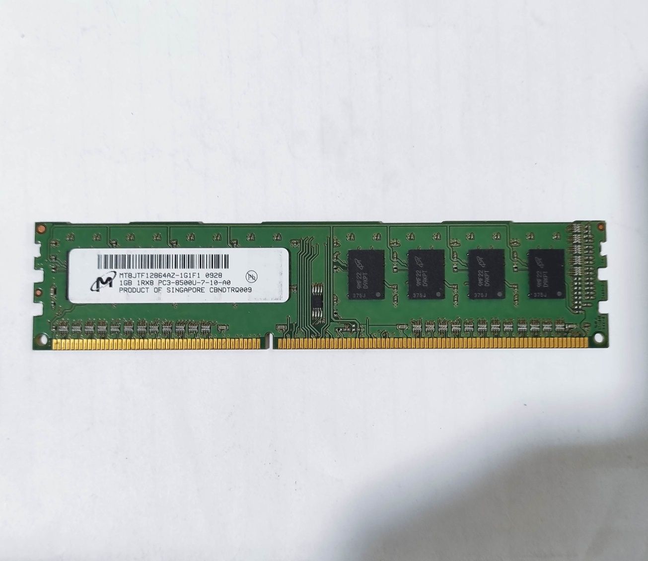 Память DDR3 1Gb 1066