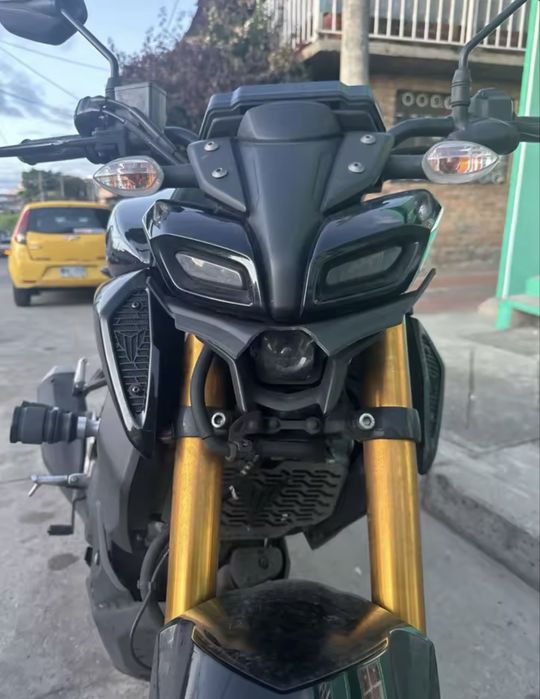 Asa farol yamaha MT 125