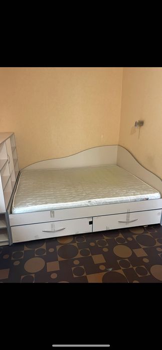 Ліжко двоспальне 3000 грн