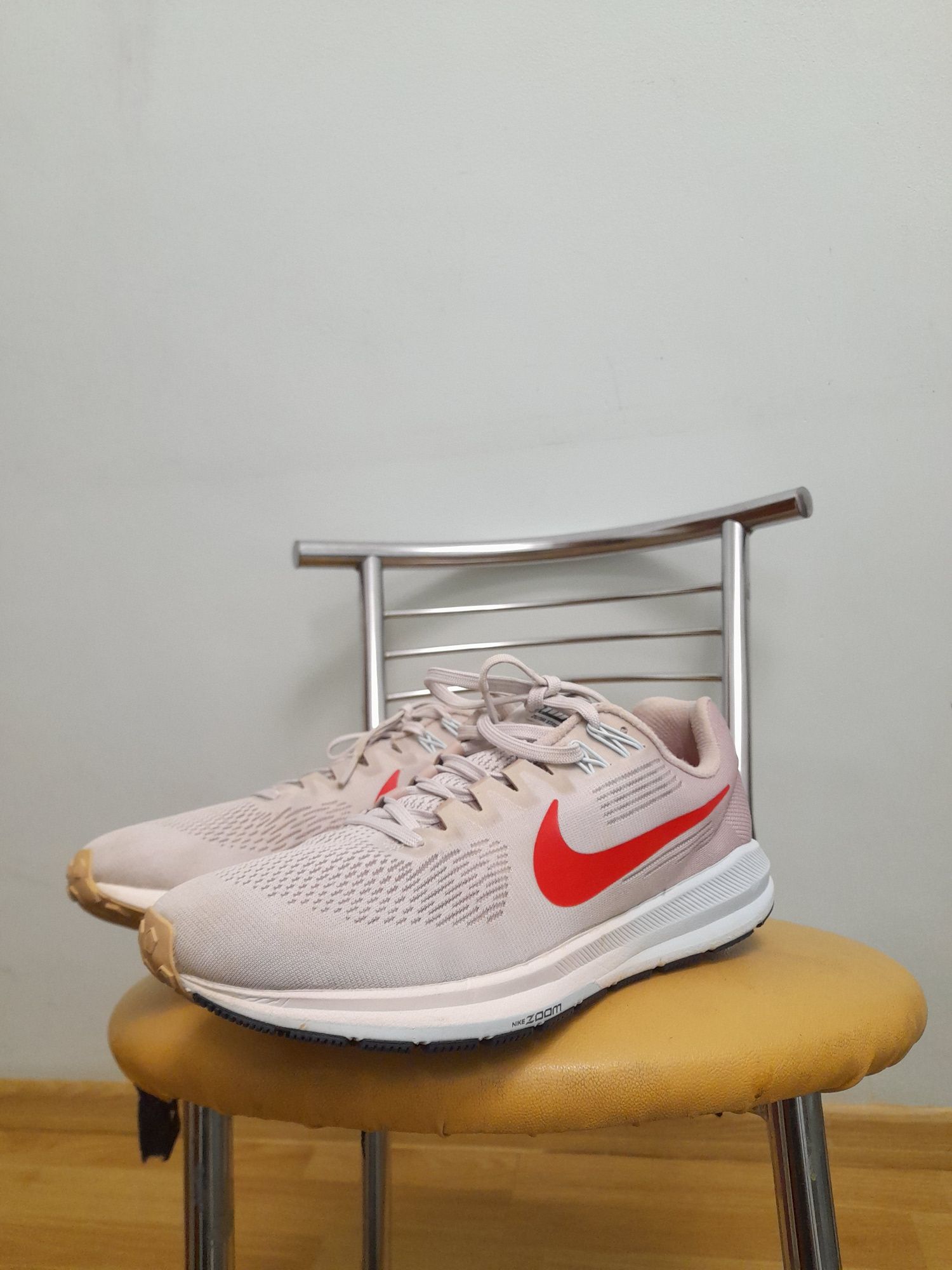 Кросівки Nike Zoom Structure Sneakers for Women