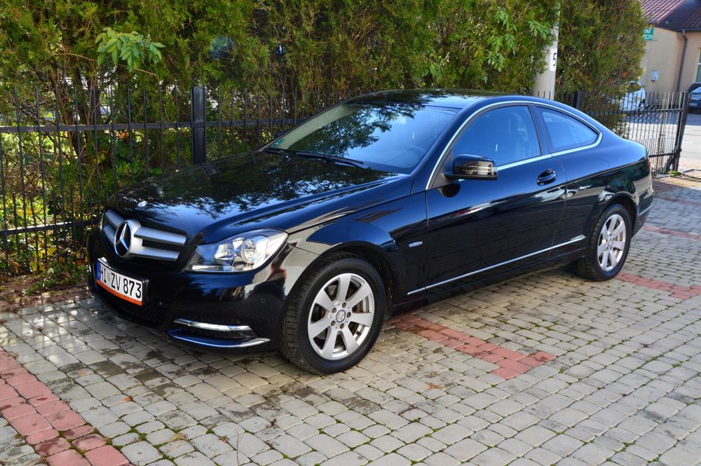 Piękny Mercedes Z Niemiec Klimatron PDC Kompresor