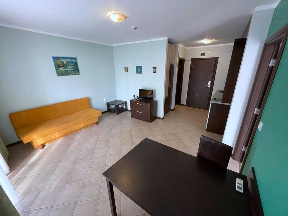 Уютная квартира/апартамент расположена 600 метрах от моря БолгарияLY