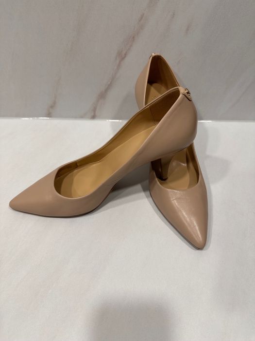 Шкіряні туфлі Michael Kors. Б/у