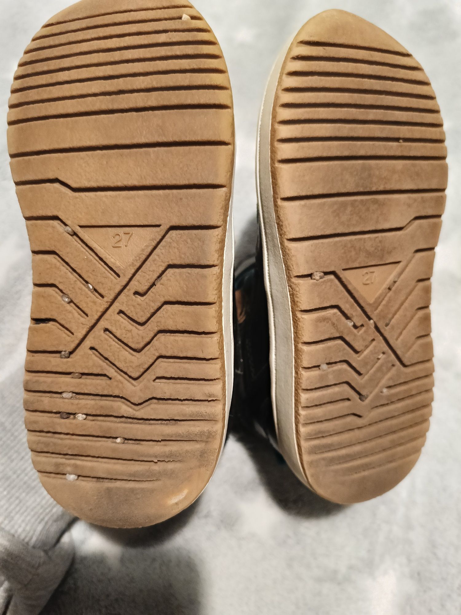 Buty przejściowe 27