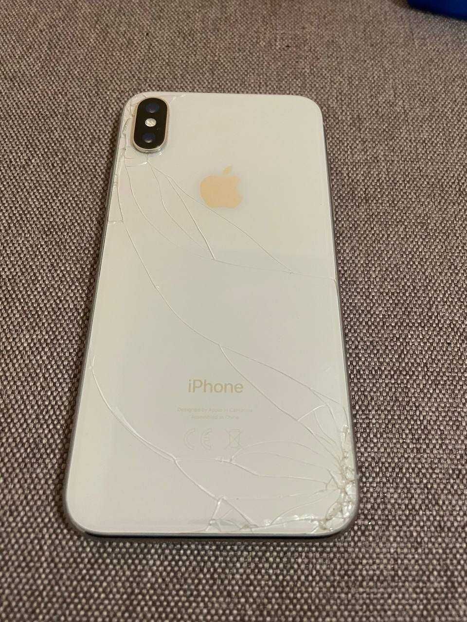 iPhone X 10 256 GB на деталі, під відновлення