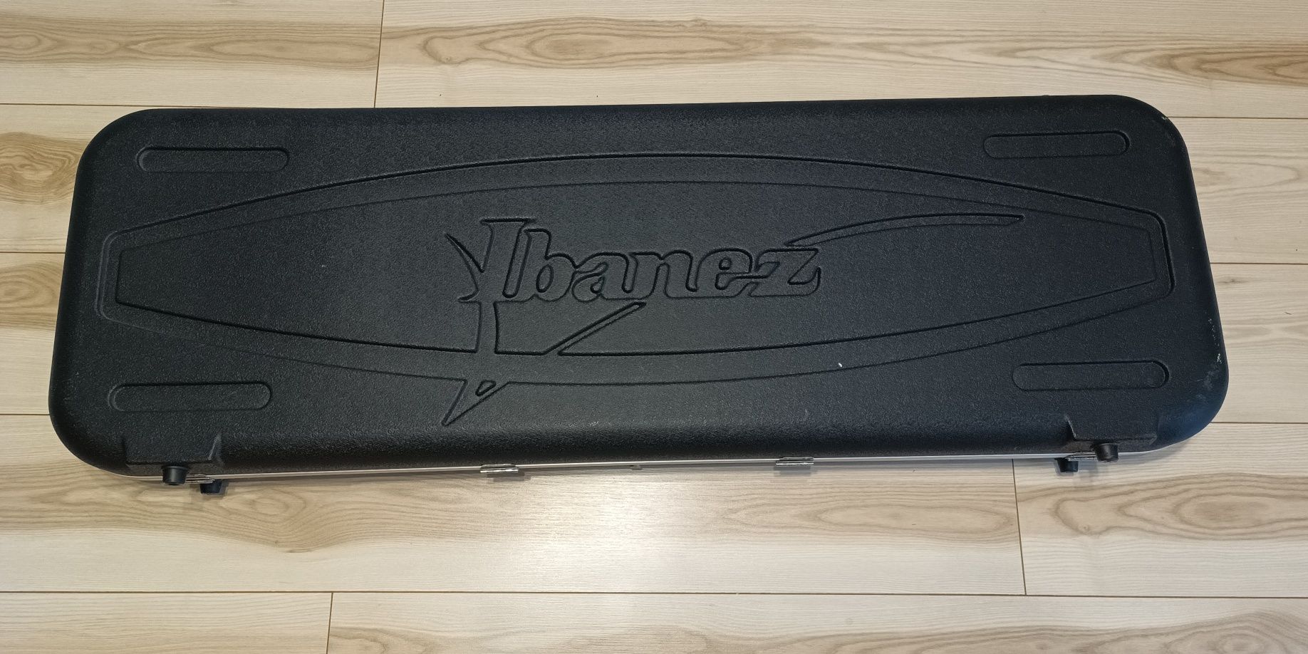 Gitara basowa Ibanez SR 500