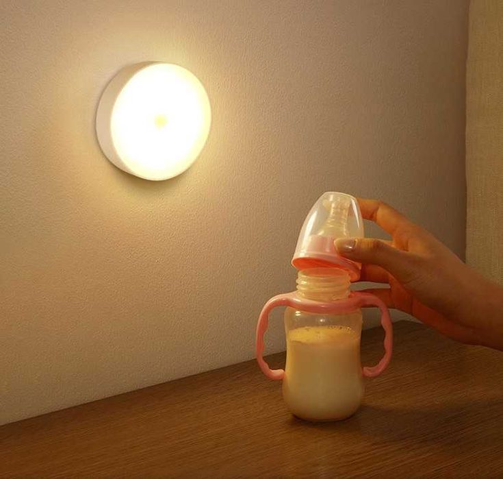 Акумуляторний світильник з датчиком руху