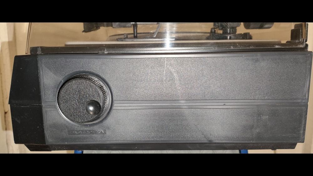 Радиола "Серенада РЭ-208" (СССР, Винтаж)