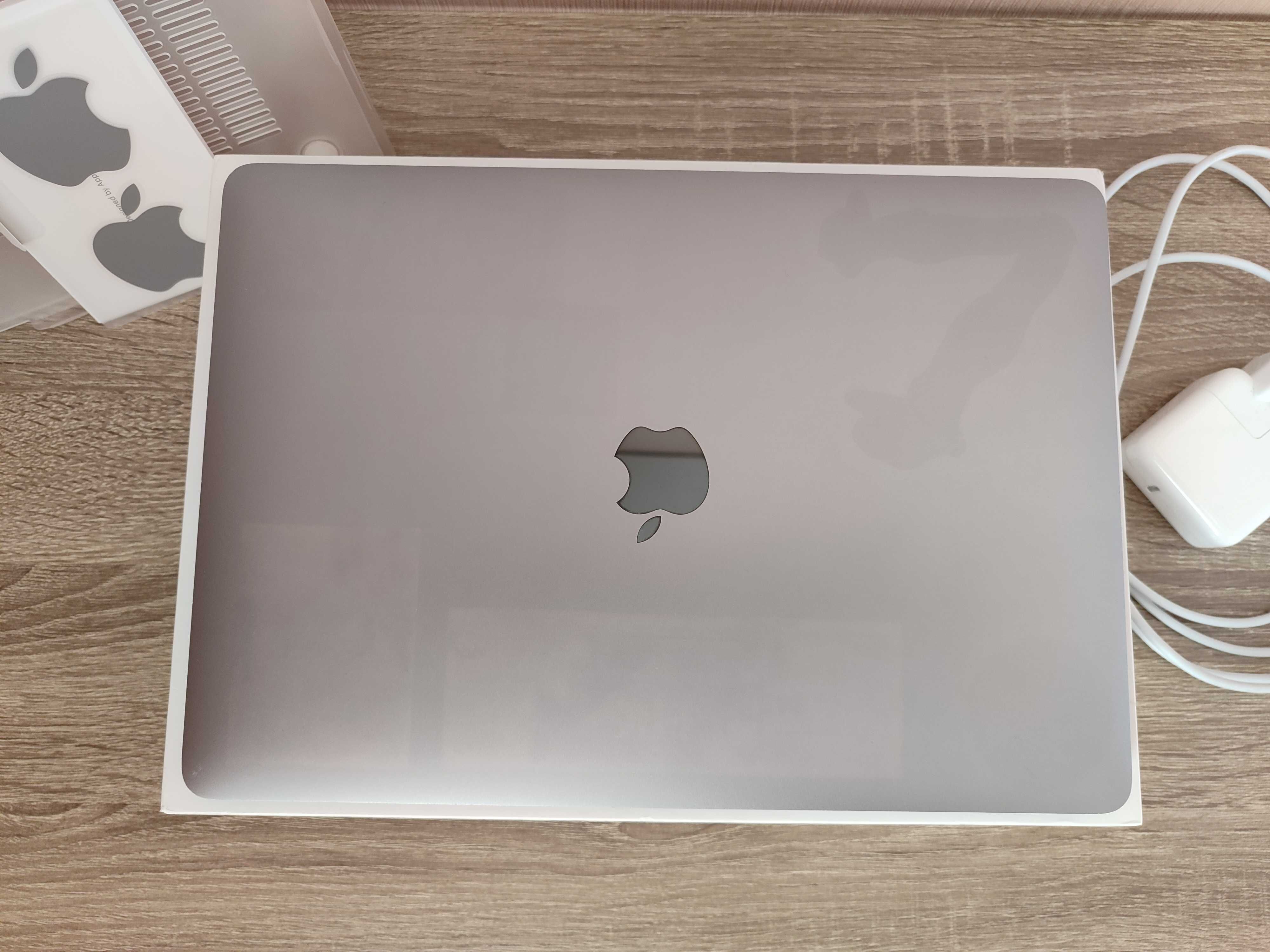 Macbook Air M1 2020 8/256 SSD Space Gray Apple