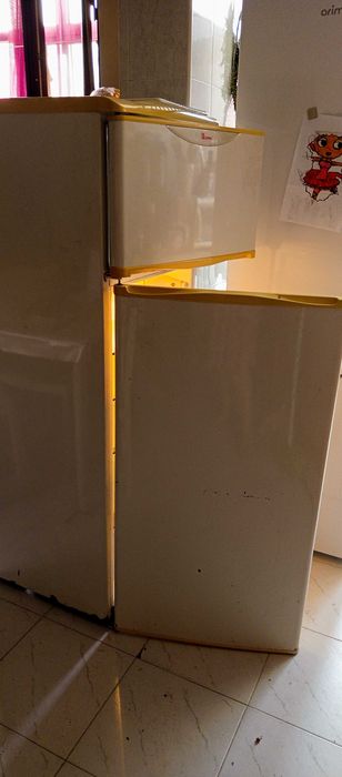Frigorífico Orima usado - congelador a funcionar ** leia descrição