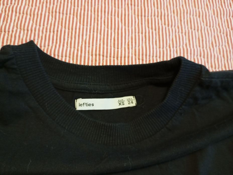 T-shirt preta Lefties