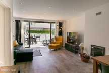 ARRENDADO! Moradia T2+1 Moderna em Ferreiras - Albufeira