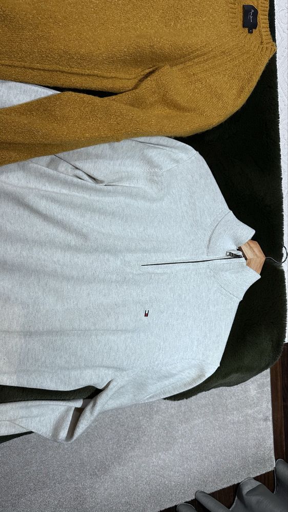 Lote de roupa de marca