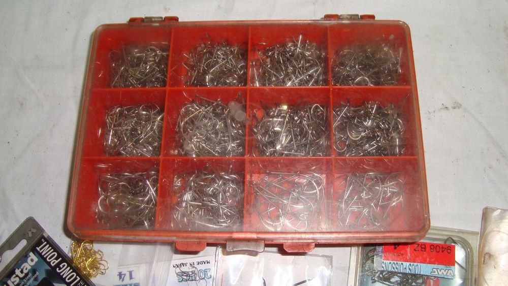 bancos  e  mochilas  para  pesca