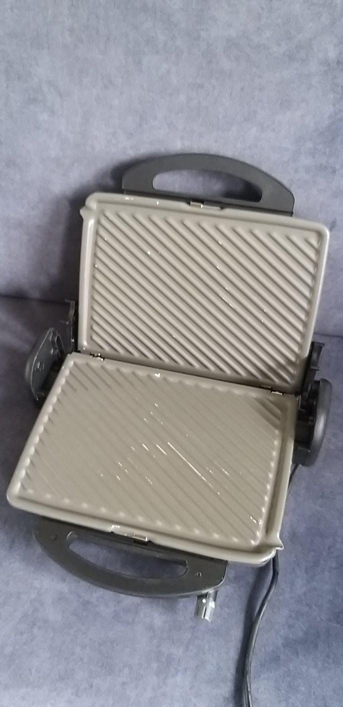 Kenwood HG610  grill elektryczny 1800W