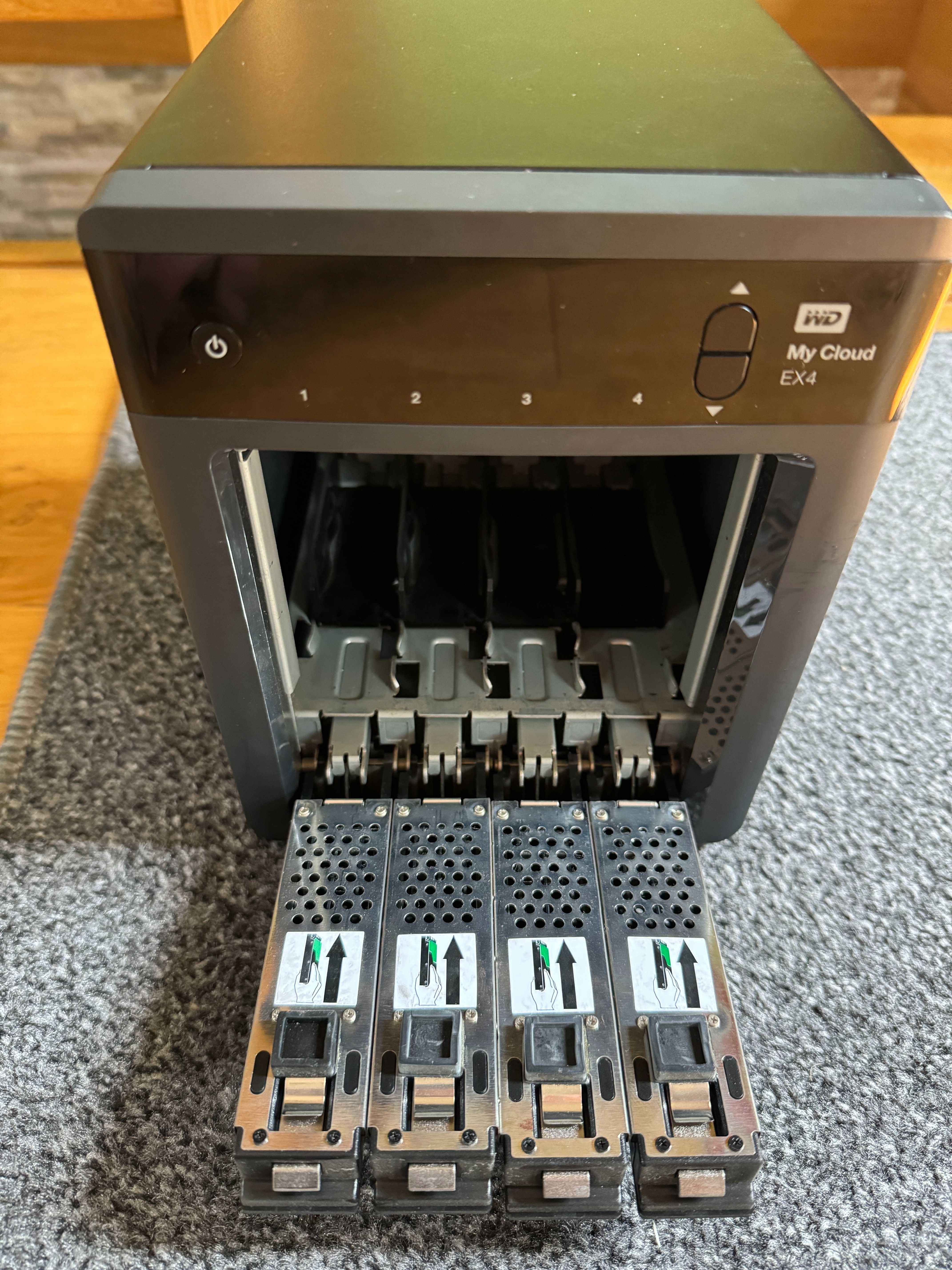 WD My Cloud EX4 (bez dysków)
