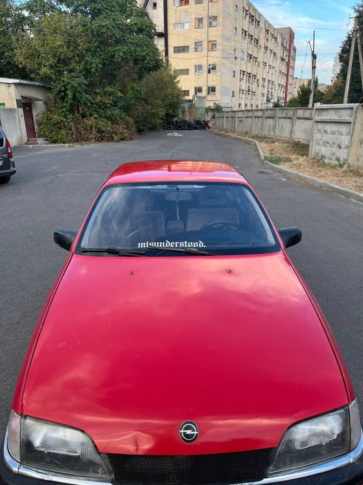 Продам opel omega срочно