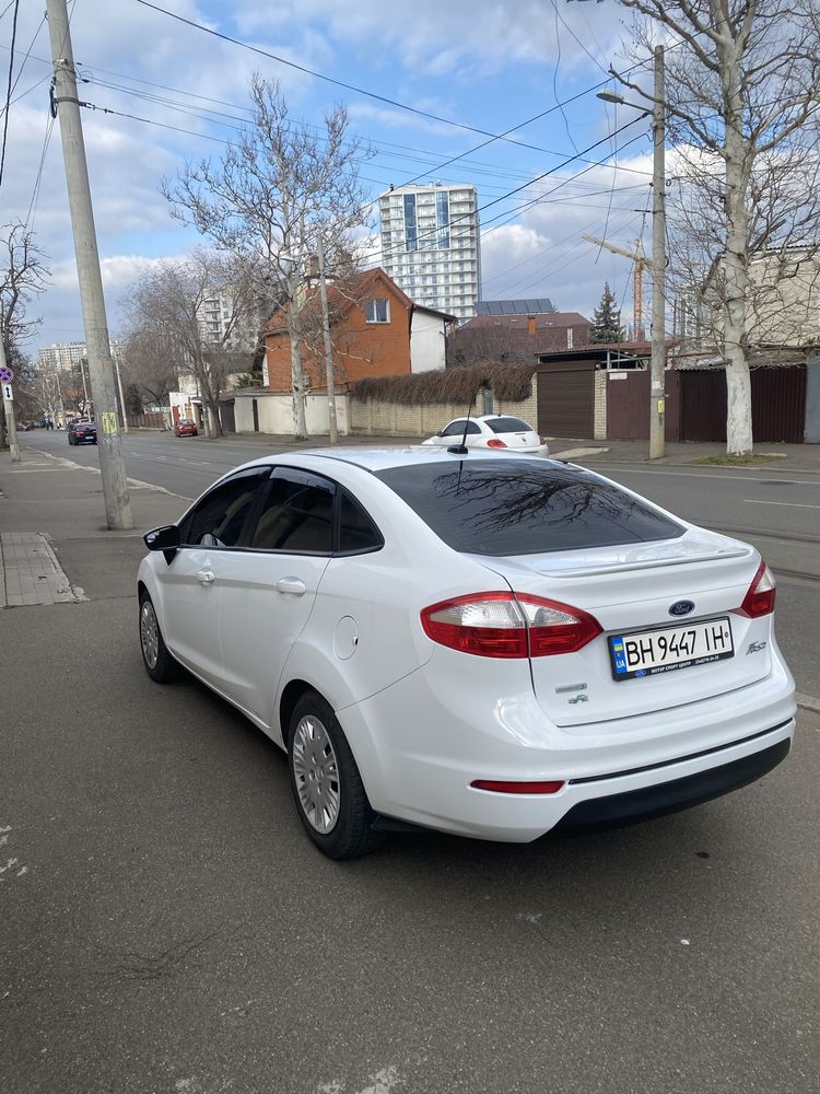 Продам экономичную машину
