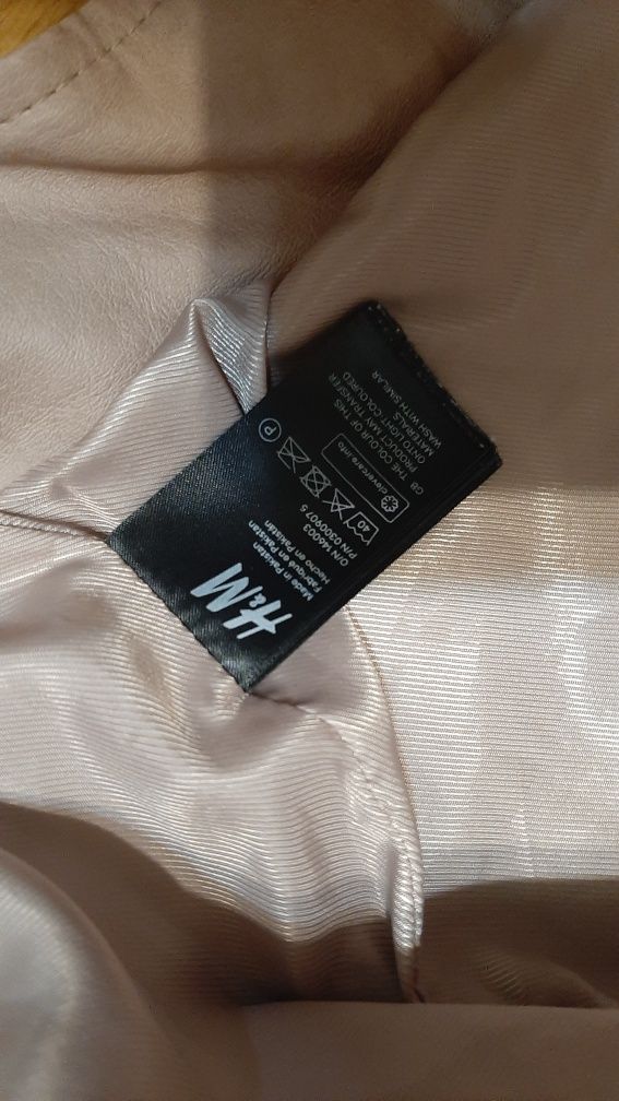 Продам ветровку, пиджак, кожзам, 146