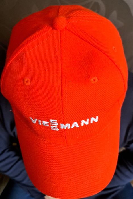 Czapka z daszkiem Wiessmann czerwona