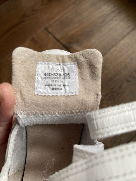 Sneakersy dla dziewczynki rozmiar 28 NEXT