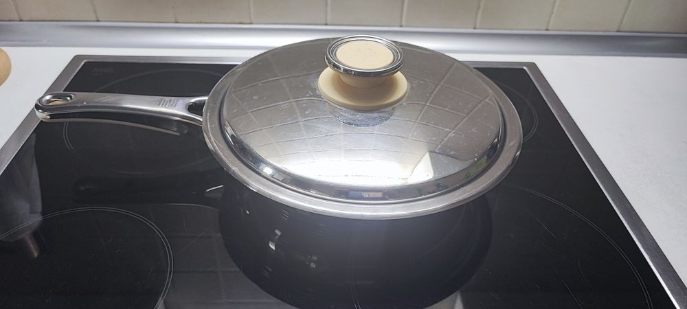 Пательня-гриллер 2,2 24 см Цептер