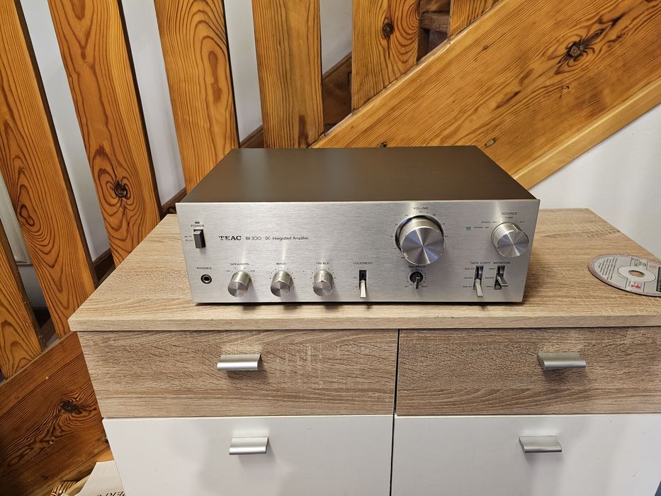 Wzmacniacz Teac BX-300