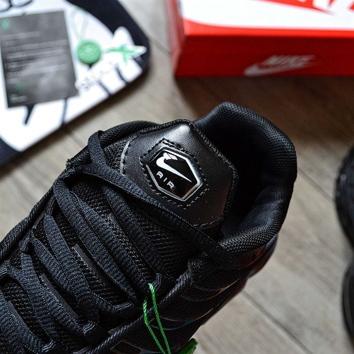 Мужские кроссовки Nike Air Max Plus Tn 'Black' Размеры 40-46