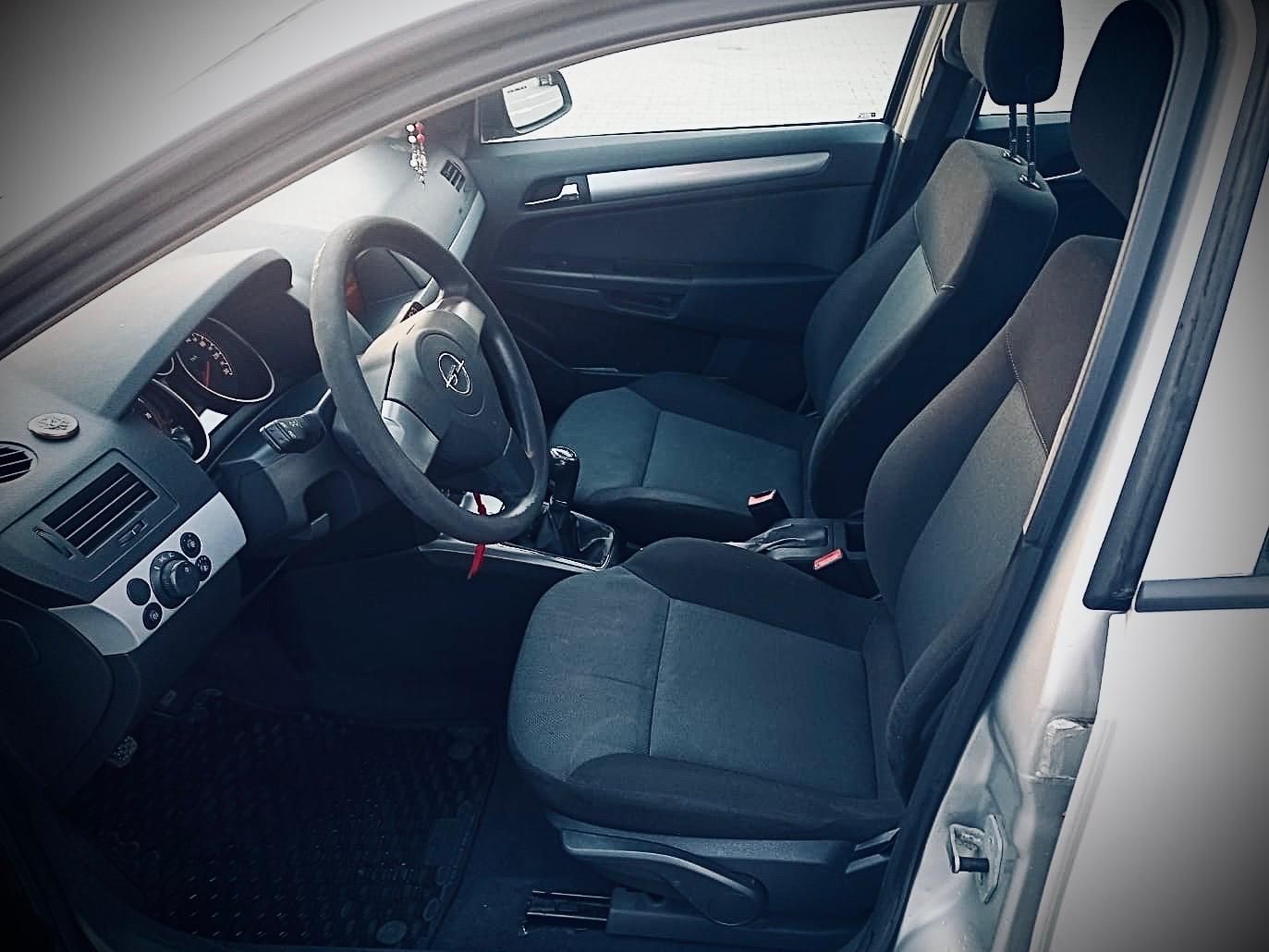Opel Astra H 1.6 benzyna Eco tec klimatyzacja