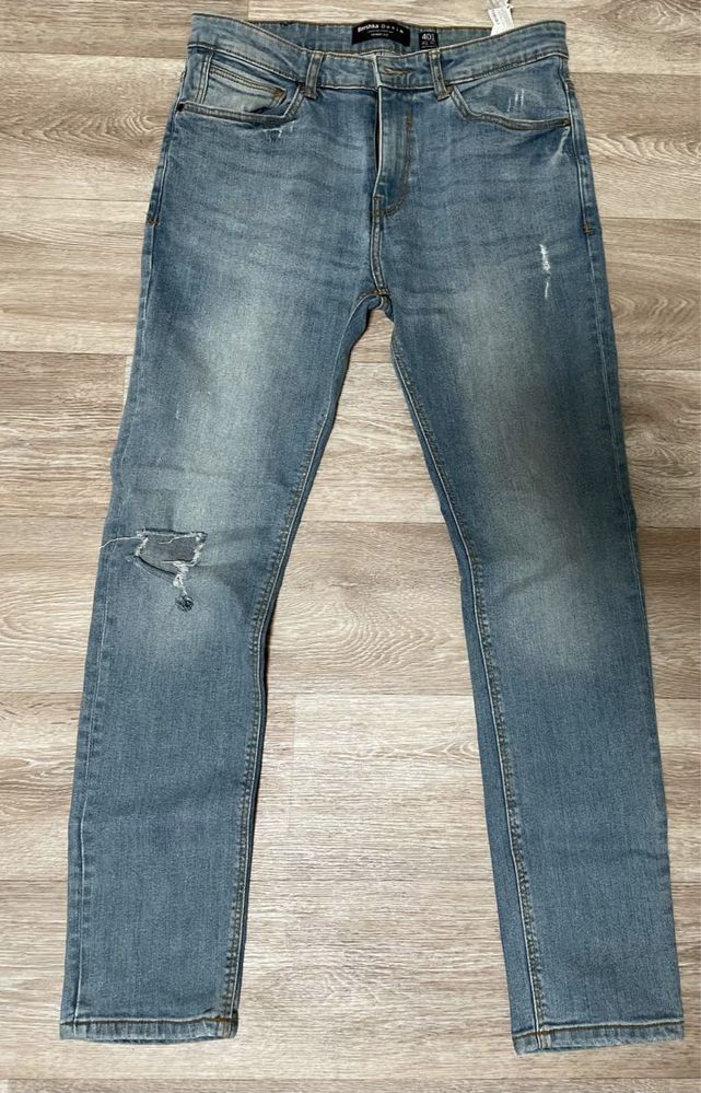 Фірмові джинси