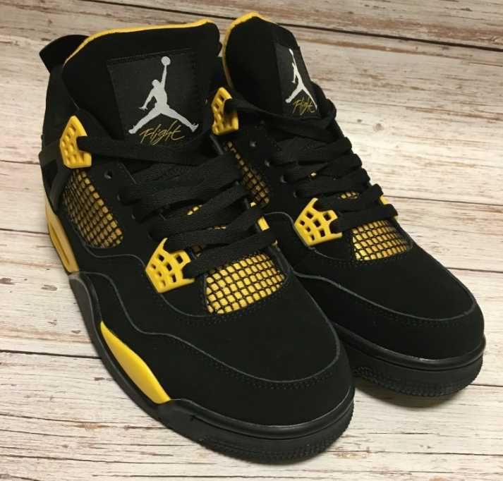 Jordan 4 RetroThunder R.37.5