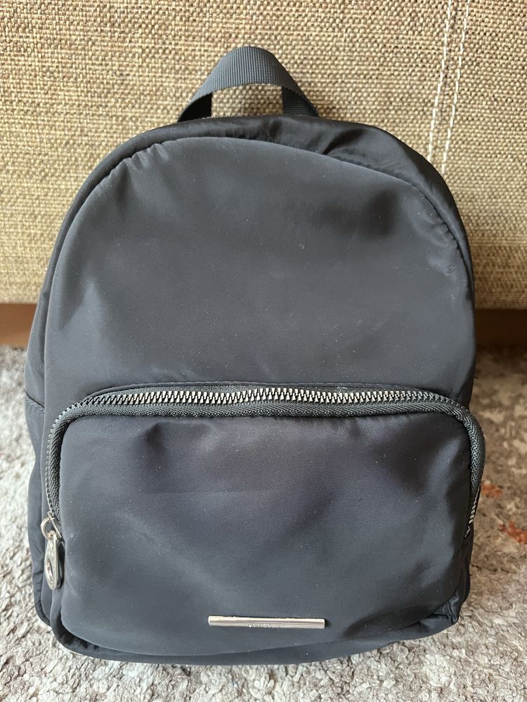 Mały plecak czarny z Pull&Bear