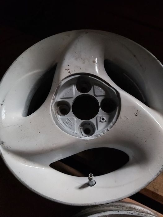 Продам титани r13 4/98