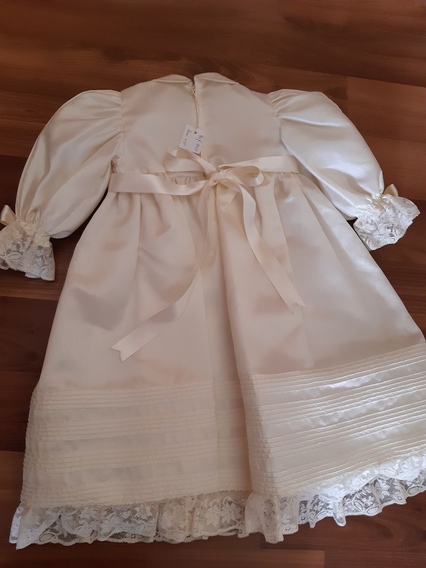 Vestido de cerimónia bebé